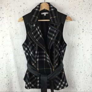 CAbi 517 Grid Moto Vest women's Medium